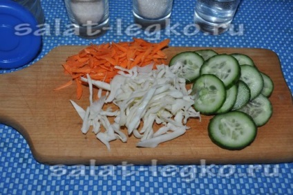 Saláta - vadászat - a téli, sterilizálás nélküli recept uborka
