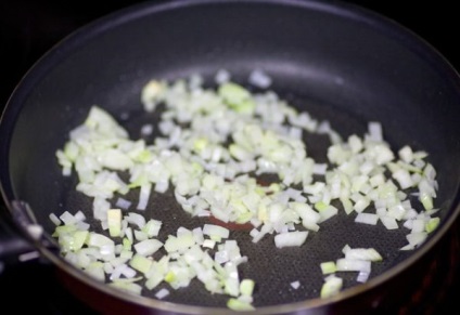 Salată cu ciuperci prajite (simple, slabe, puff) rețete
