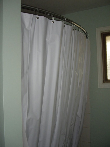 Rod a függöny a fürdőszobában sarkok és félköríves, fotó, fürdőszoba tervezés, belső,