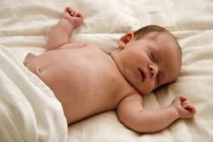 Cât de mult ar trebui un nou-născut să doarmă 2 săptămâni nevoile fiziologice ale unei miezuri după naștere și