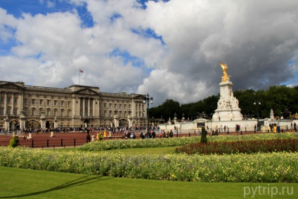 Schimbarea gardianului din Londra