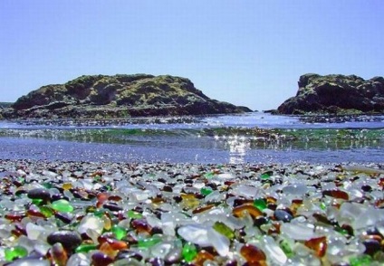 A kaliforniai üveges strand, a természet csodái