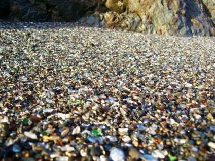 Plaja de sticlă din California, minunile naturii