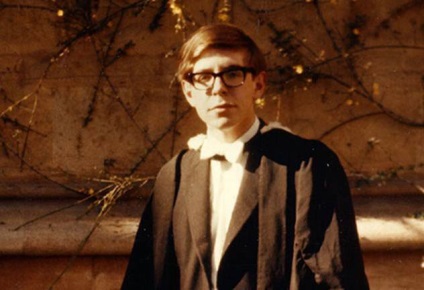 Steven Hawking scurtă biografie, fotografii și videoclipuri, viața personală