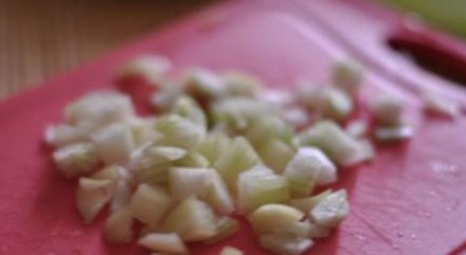Párolt cukkini - recept fotókkal lépésről lépésre egy serpenyőben, és be a sütőbe egy gyors és ízletes