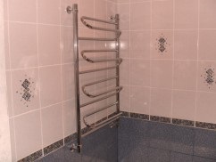 Înlocuirea radiatorului în baie