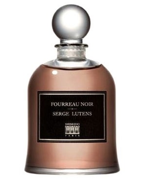 Aroma serge Lutens - fourreau noir - ann Sokolova