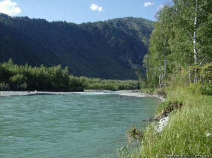 Masina pe altai de munte