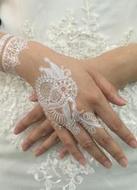 Hemna albă pentru mehendi