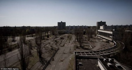 Cernobîl și Pripyat fotografii de distrugere 25 de ani mai târziu