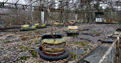 Cernobîl și Pripyat fotografii de distrugere 25 de ani mai târziu