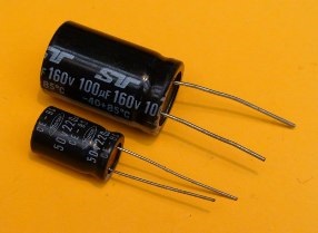 De ce să folosiți condensatoare în circuitele electrice