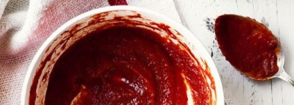 Homemade ketchup din rosii conservate - retete pentru gustari