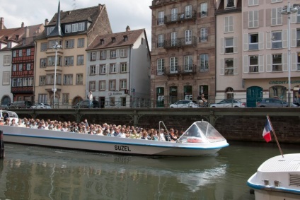 Excursie pe tramvaiul fluvial din Strasbourg