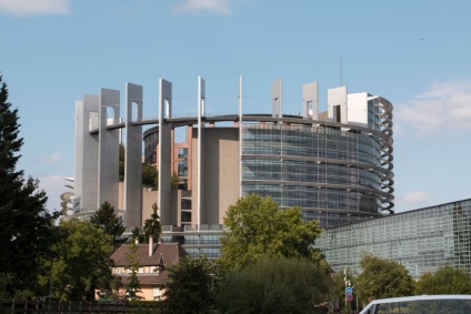 Excursie pe tramvaiul fluvial din Strasbourg