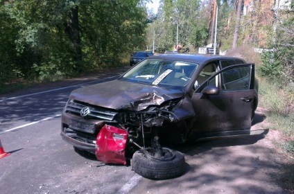 Foto bine-cunoscut politician Togliatti, acum om de afaceri sergey lectorovich a devenit un participant la accidentul rutier cu