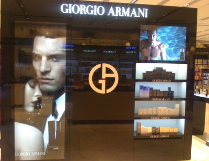 Giorgio armani în Rive Gauche - culoarea, frumusețea