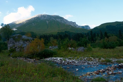 Oshten Mountain - fotografie, hartă, descriere, itinerar