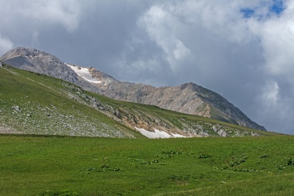 Oshten Mountain - fotografie, hartă, descriere, itinerar