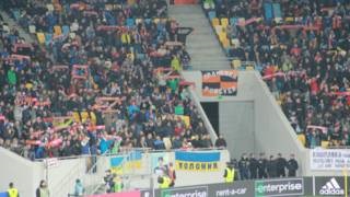 Alól, hogy a golyók a stadion, mint a rajongók beteg bányász - bbc UKRAJNA