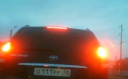 În calitate de oficial insultat polițiștii de trafic (video) - numere de mașini pe - site-ul celor care au etichetat cu autoritate