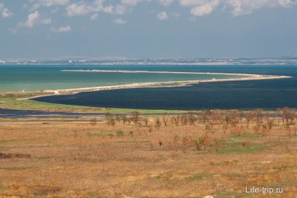 Hogyan juthat el Crimea Moszkvából repülővel, vonattal, autóval, busszal