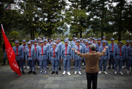 Cum să devii un bun comunist în China, știri în fotografie