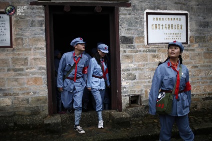 Cum să devii un bun comunist în China, știri în fotografie