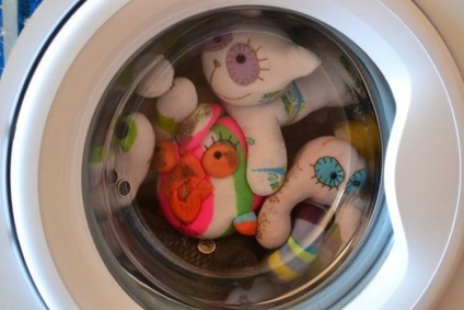 Cum se spală jucăriile moi într-o mașină de spălat