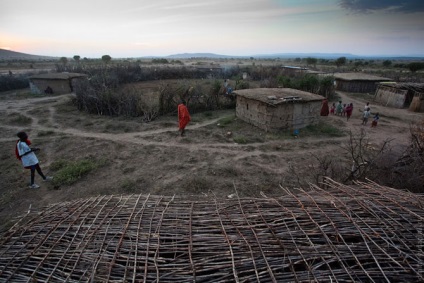 Cum trăiește Maasai, mai proaspăt - cel mai bun din Runet pentru o zi!