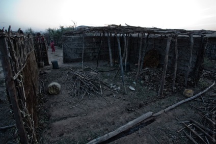 Cum trăiește Maasai, mai proaspăt - cel mai bun din Runet pentru o zi!