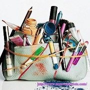 Cosmetice pentru ochi 7 produse care ar trebui să fie în geanta dvs. cosmetice