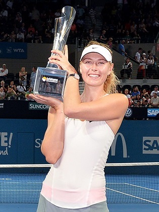 Biografie scurtă a lui Maria Sharapova, fotograf, tenis, viață personală și realizări sportive