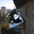 Acoperiș pe balcon instalarea unui acoperiș pe un balcon dintr-un parchet profesional