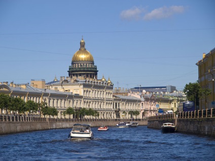Hová menjünk, és mit kell tenni a St. Petersburg