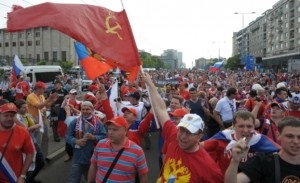 Marșul fanilor ruși sa terminat, poliția a folosit tunuri de apă, există victime (video, fotografii,