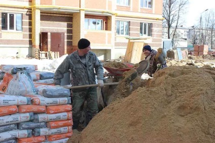 A minimális vastagsága a padlóburkolat, különösen a technológia