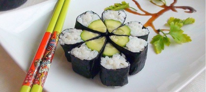 Tudok enni sushi ételeket a terhes nők számára, mint hasznos a várandós anya