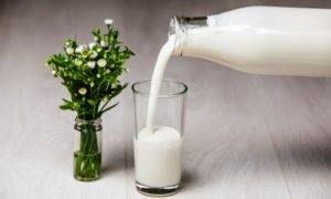 Este posibil ca laptele să aibă produse lactate caș, iaurt, kefir