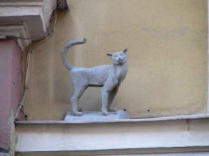 Monumentul unei pisici și unei pisici din Sankt Petersburg - monumente și fântâni ale lumii
