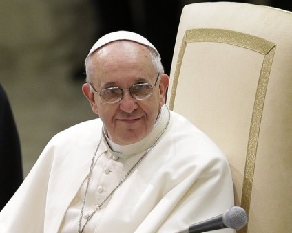 Ferenc pápa „az iszlám - nem a terrorizmus” vhidzhabe حجاب