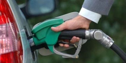 Creșterea prețului benzinei de la 1 aprilie 2016 - cauze și consecințe