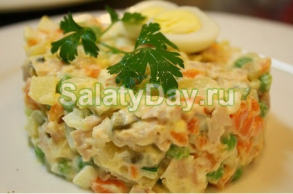 Salată Olivier cu castraveți proaspeți - rețetă gust excelentă cu fotografie și video