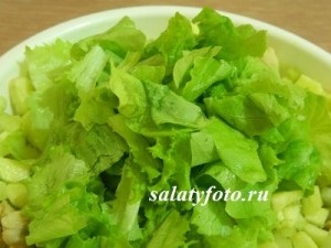 Saláta csirkével és zellerrel, recept fotóval