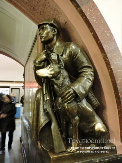 Cea mai frumoasă stație de metrou din Moscova