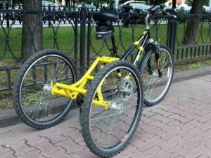 Bicicleta de casă pentru autoportret și fotografie