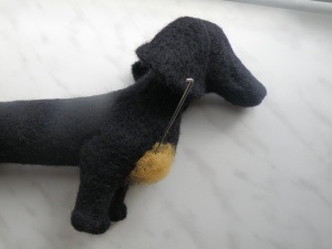 Wool dachshund pas-cu-pas master-clasa pe felting uscat