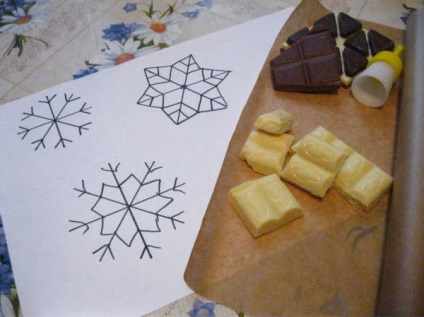 Ciocolată fulgi de zăpadă pentru decorarea tortului