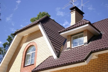 Cât costă să lucrezi la acoperișuri cu acoperiș metalic