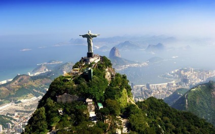 Statuia lui Isus din Brazilia